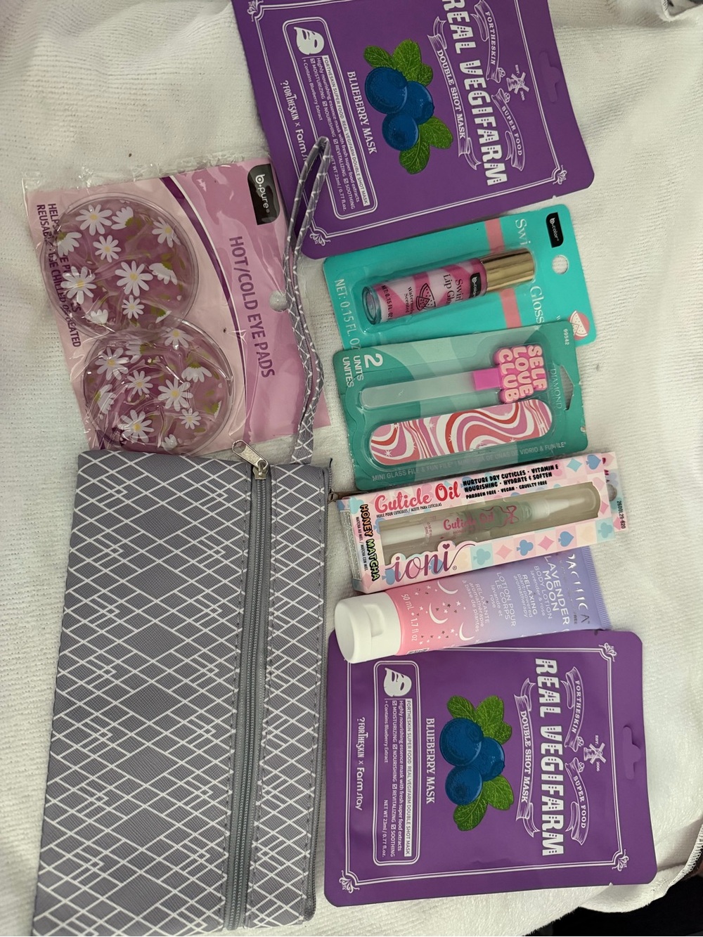 Bath & Body Gift Set  8 pieces! Makeup bag included - Picture 7 of 8